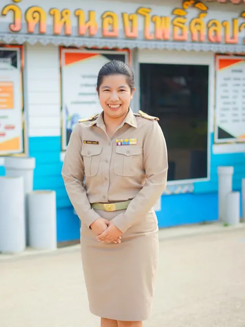 ภาพนางสาวชวัลรัตน์ พานแก้ว